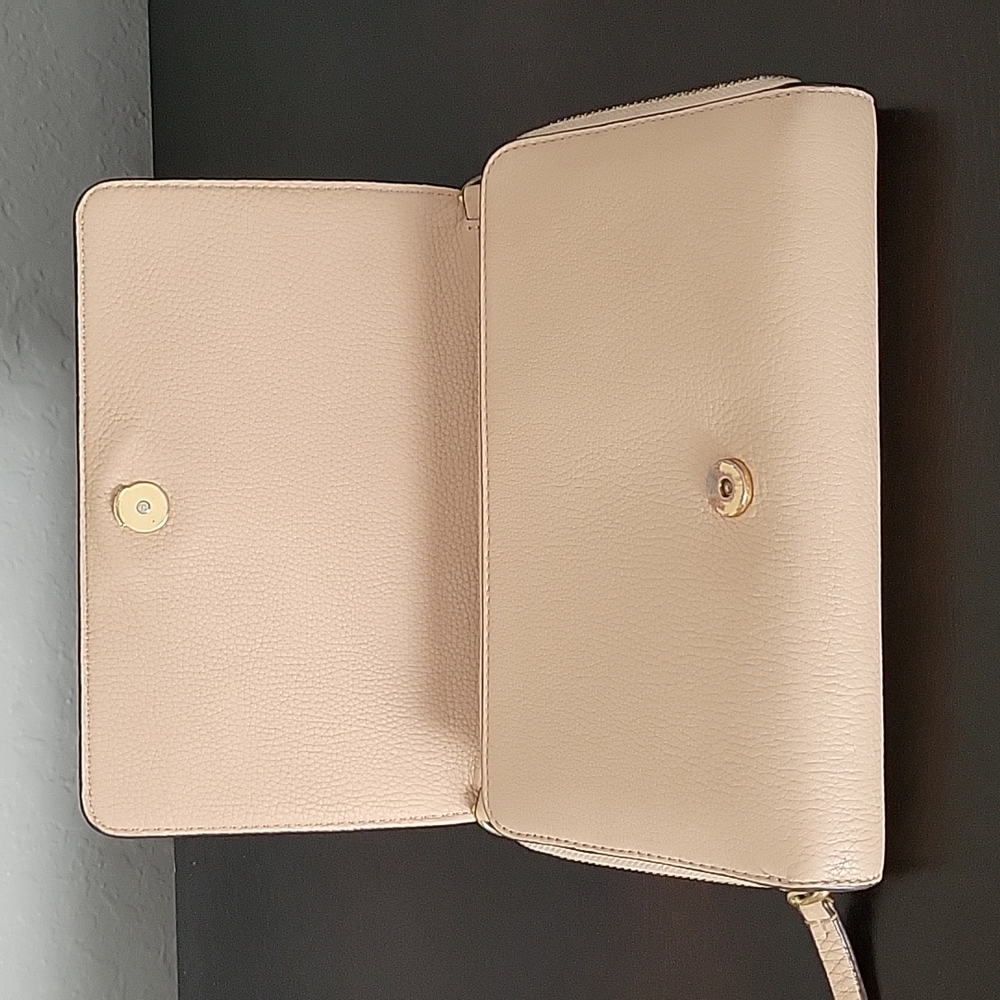 Tory Burch McGraw Convertible Crossbody - Picture 6 of 15